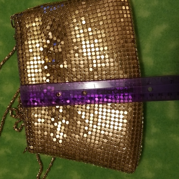 Liquid gold handbag - Picture 10 of 11